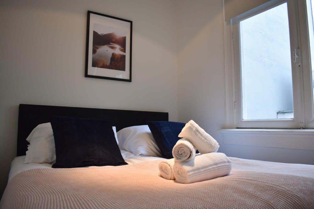 Rembrandtplein House A Bed and Breakfast Amsterdam Eksteriør billede