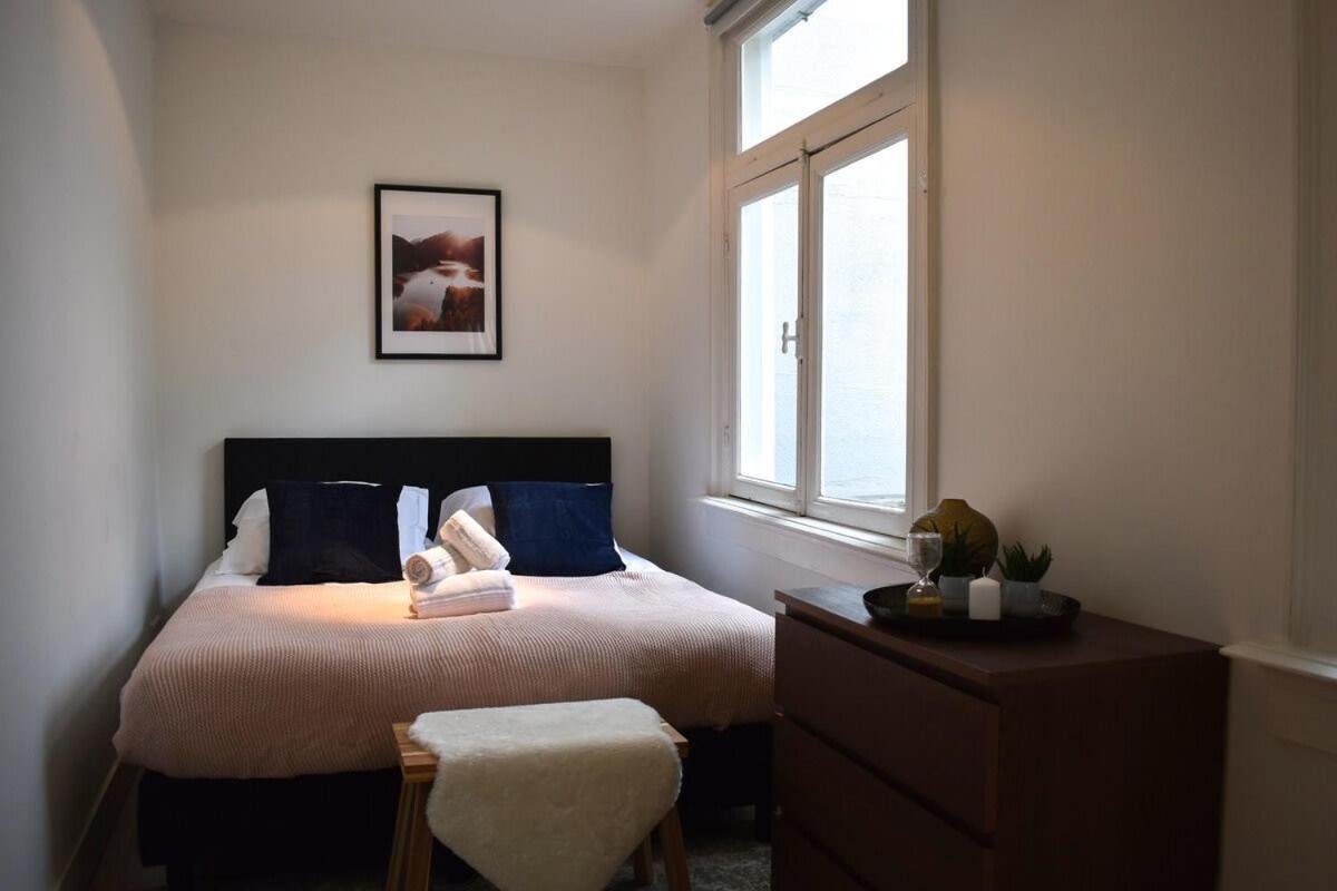 Rembrandtplein House A Bed and Breakfast Amsterdam Eksteriør billede